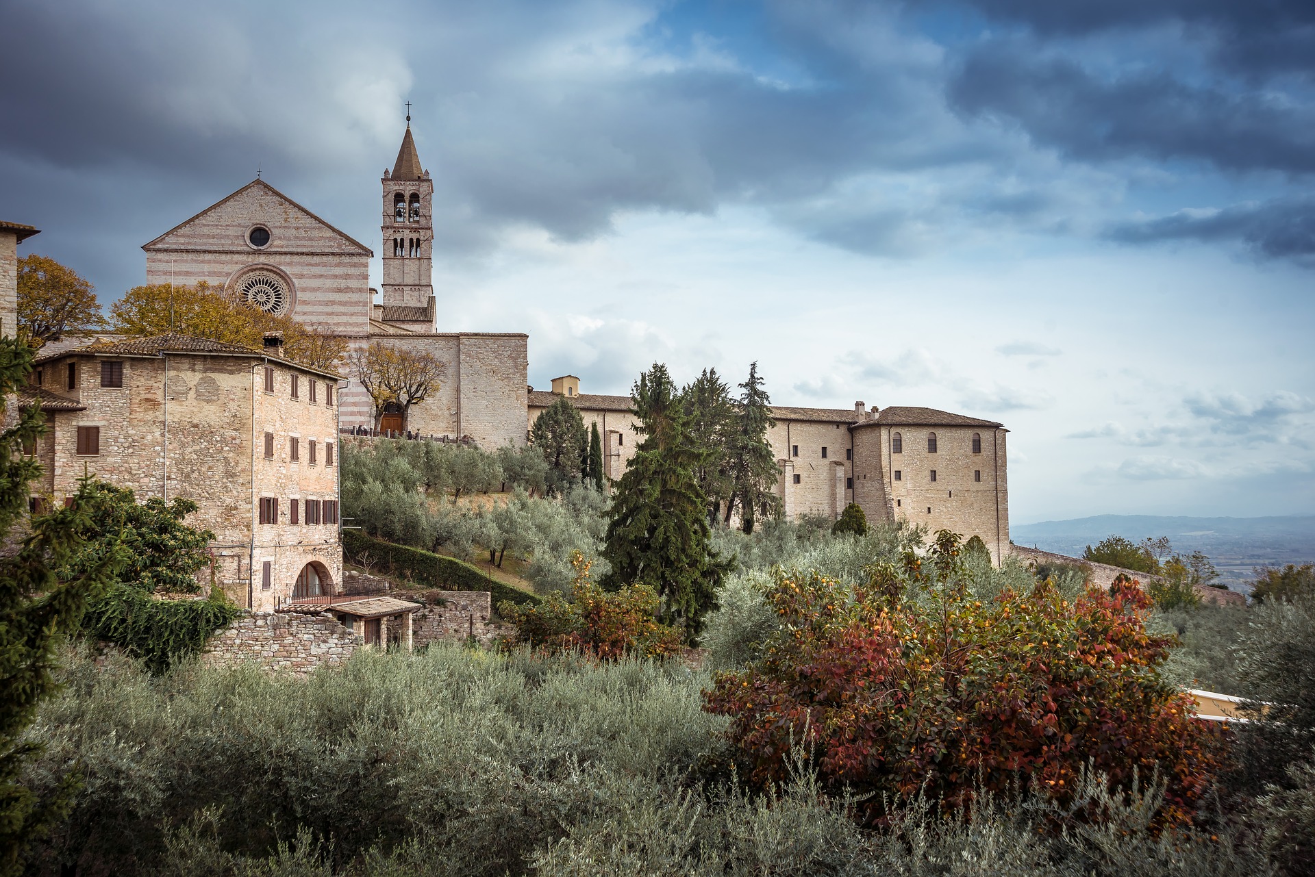 Den Mittelpunkt der Reise bildet der Aufenthalt in Assisi